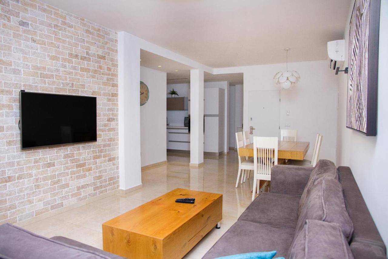 Apartments4You Etsel Bat Yam Esterno foto
