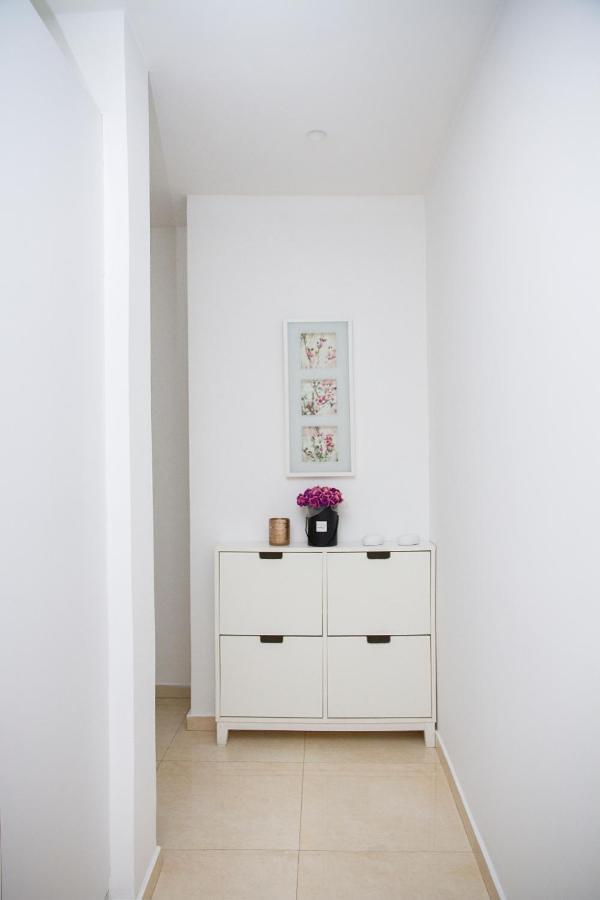 Apartments4You Etsel Bat Yam Esterno foto