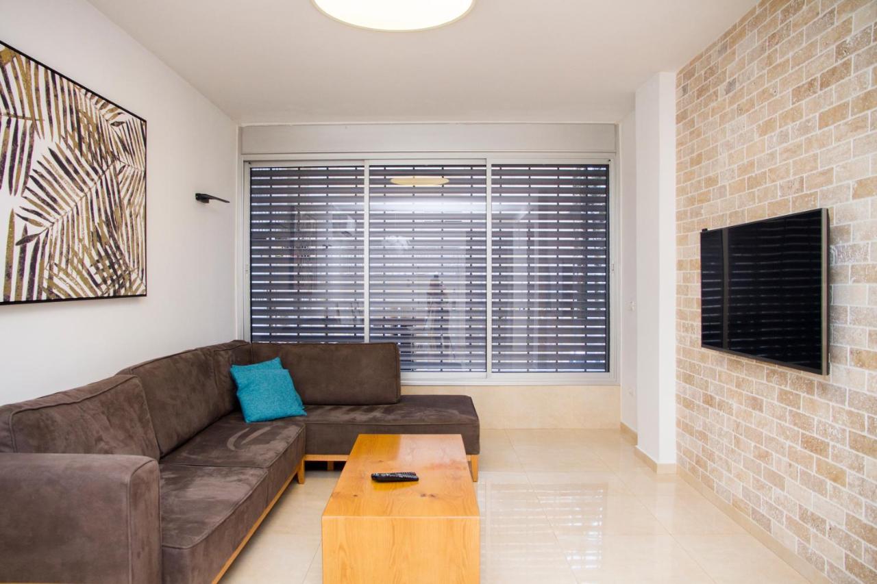 Apartments4You Etsel Bat Yam Esterno foto