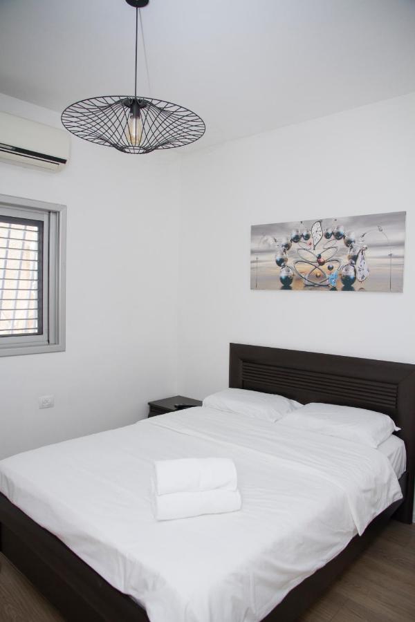 Apartments4You Etsel Bat Yam Esterno foto
