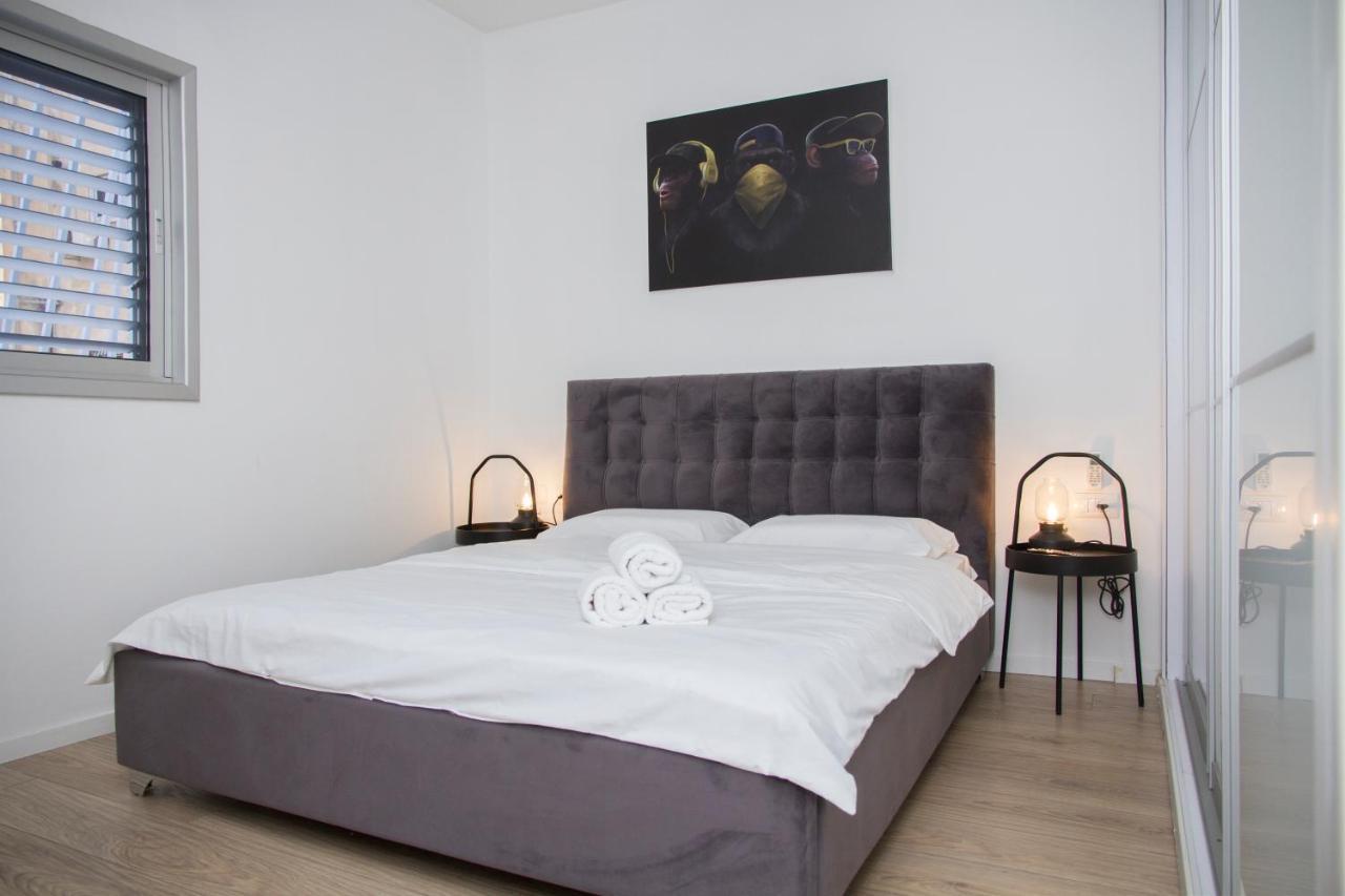 Apartments4You Etsel Bat Yam Esterno foto