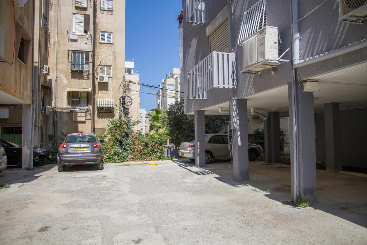 Apartments4You Etsel Bat Yam Esterno foto