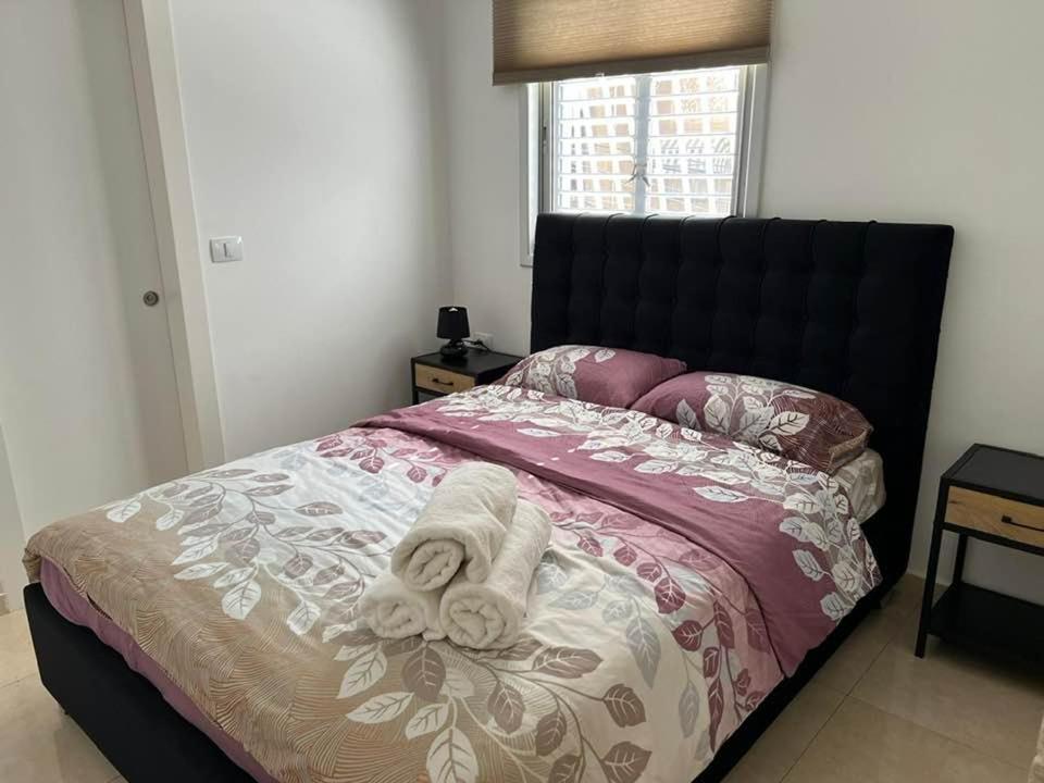 Apartments4You Etsel Bat Yam Esterno foto